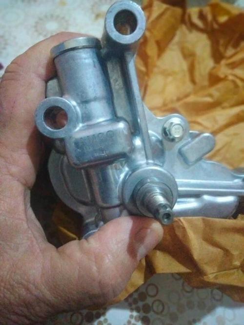 Pompe à l Huile pour Nissan Micra K13 marque Amco.