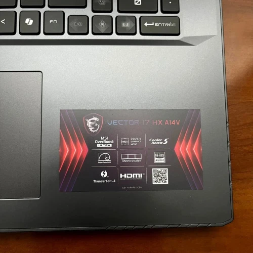 Laptop MSI VECTOR 17HX I9-14900HX / RTX4080 / 32Go DDR5 / 17" QHD+ 240Hz