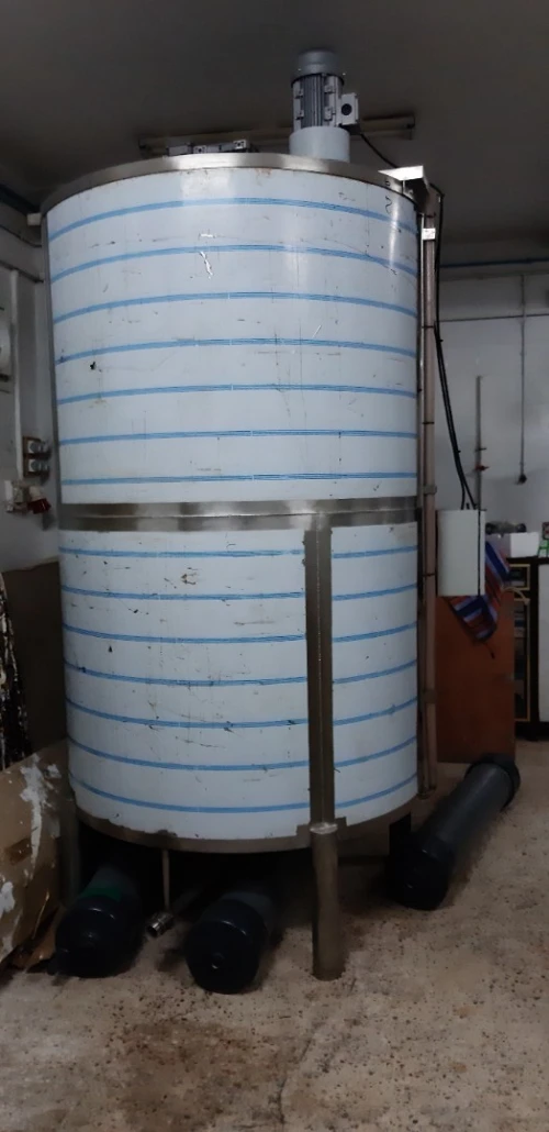 FABRICATION CUVES - CITERNE - TANK - RESERVOIRE - BACS   INOX   تصنيع الخزنات