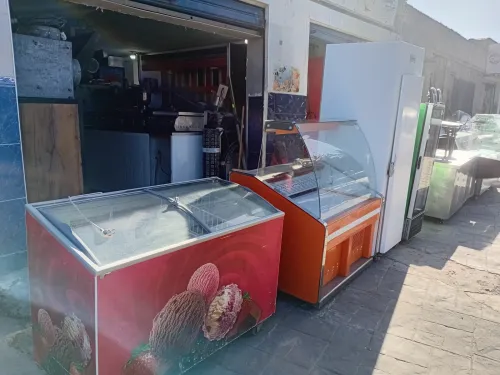 Réfrigérateur pour commerce