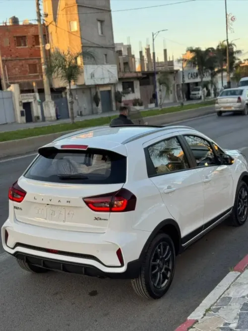 Livan X3 Pro  2026 Automatique (Avec toi ouvrant )