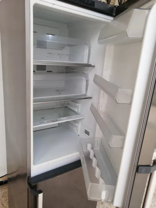 Réfrigérateur ARISTON inox 400 no frost