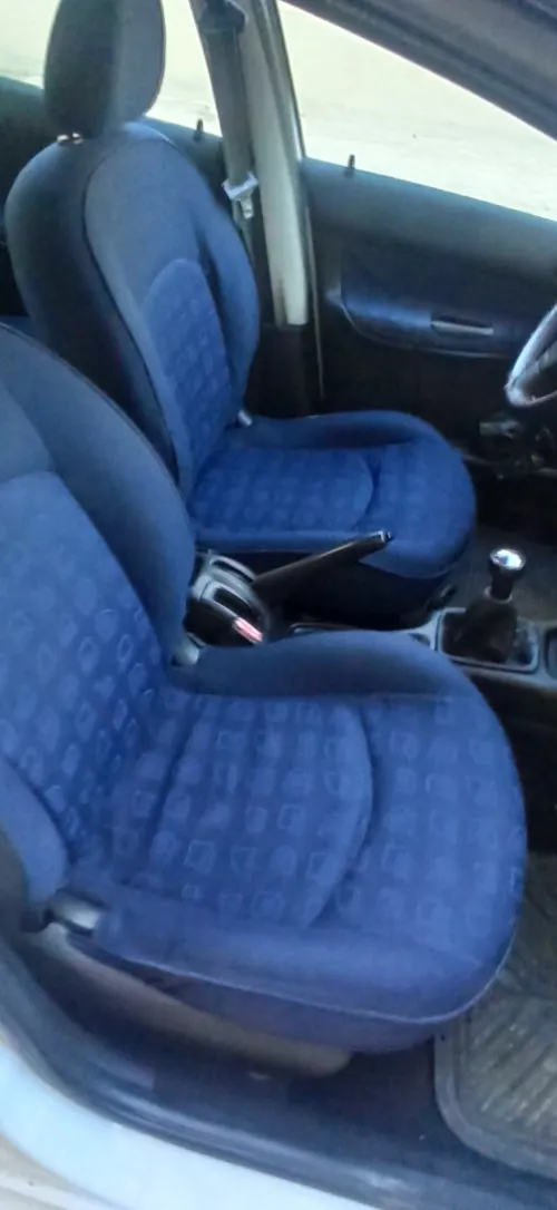 Peugeot 206 2005 La base