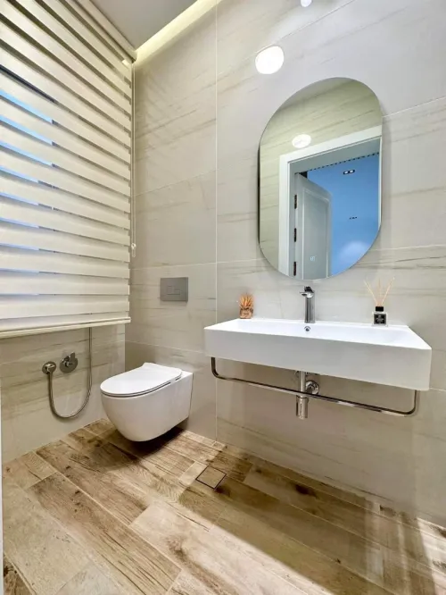 Un maçon qualifié spécialisé en douche et sanitaire