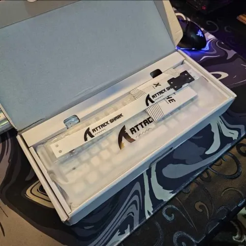 Attack Shark X68 He (White Contours)