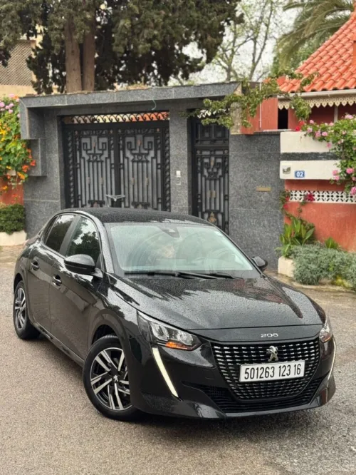 Peugeot 208 2023 Allure Pack
