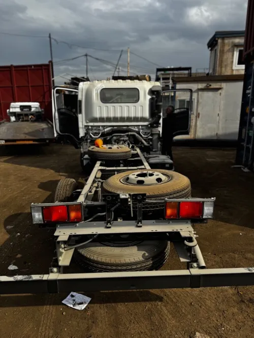 Isuzu Npr71 2026