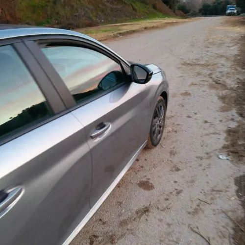Peugeot 208 2022 