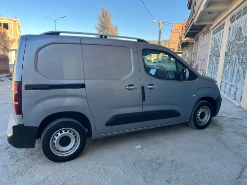Peugeot Partner 2020 K9