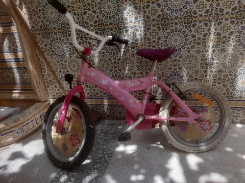 Velo pour fillette Btwin Barbie France