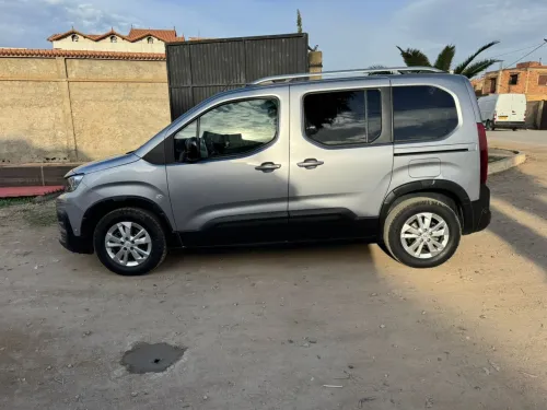 Peugeot Rifter 2021 Alour
