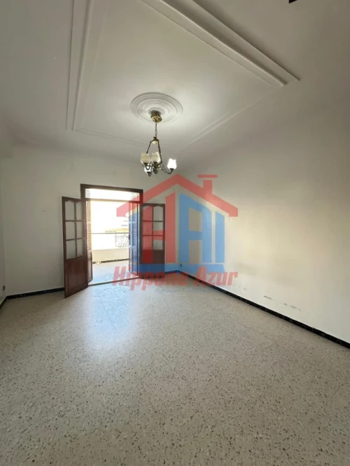 Location Appartement F4 Annaba Annaba