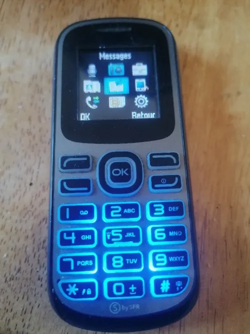 Alcatel by sfr Base