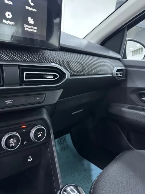 Dacia LOGAN 2025 