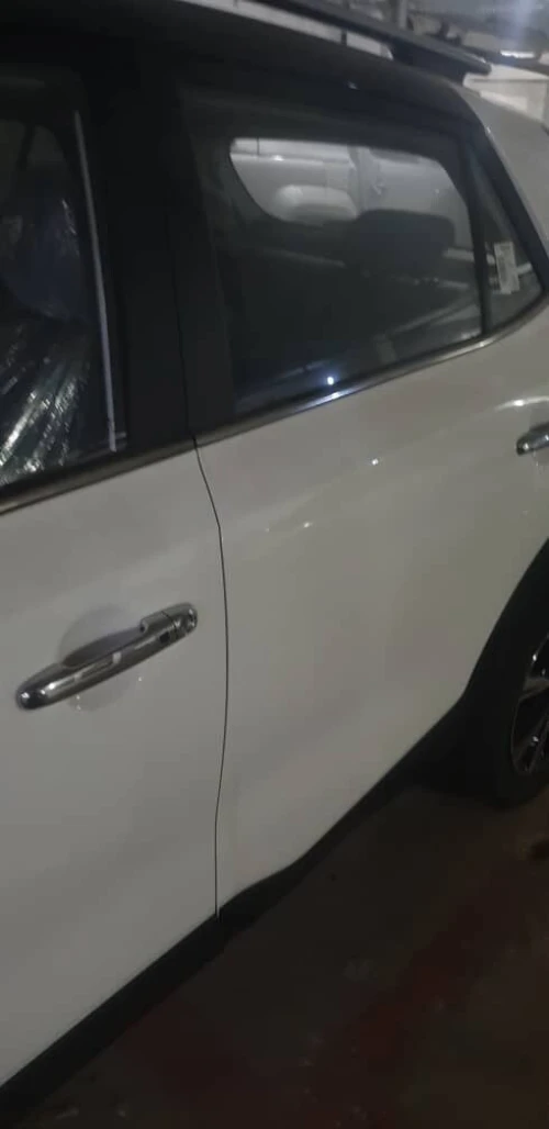 Kia KX1 2025 Black roof