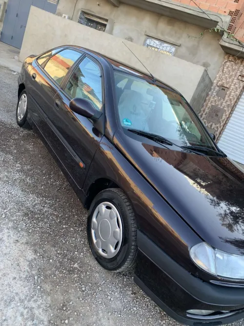Renault Laguna 1 1994 Laguna 1
