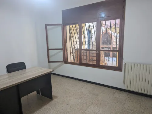 Bureau privatif / Location aux espaces de travail professionnels / bureau privé personnalisé