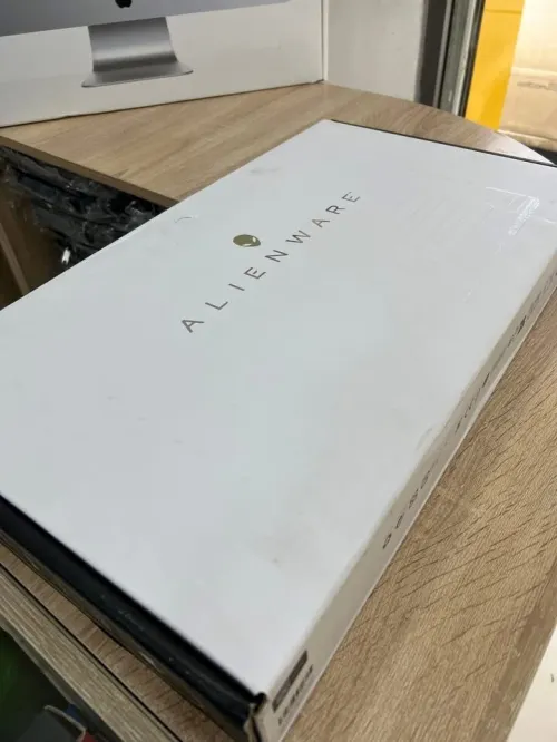 Alienware Ultra 9/32/1tb rtx 4060 prix 370000