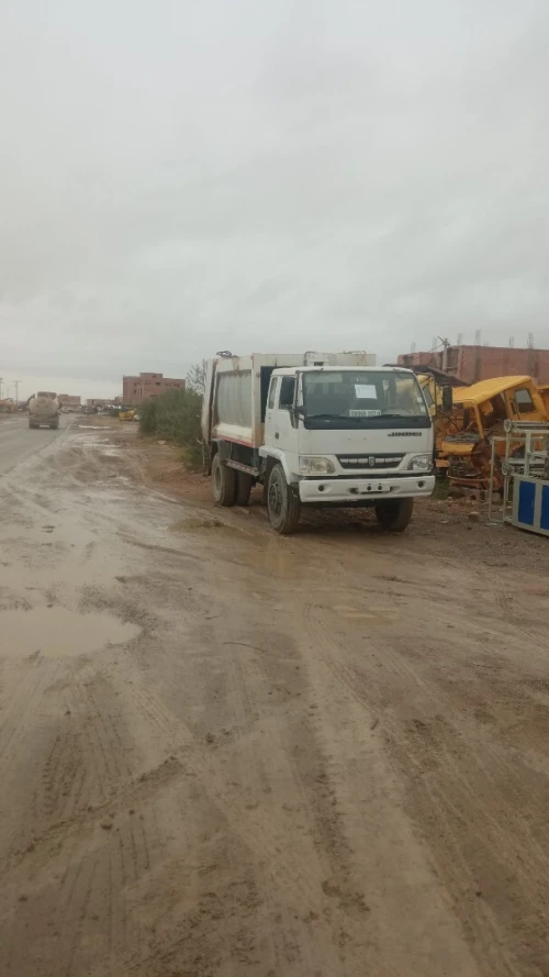 Camion benne tassuse Banne tassuse شاحنة قمامة 2017