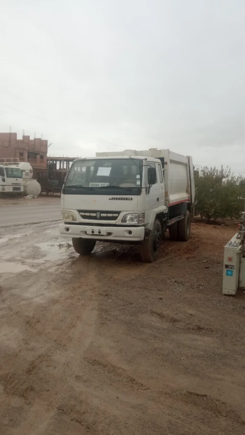 Camion benne tassuse Banne tassuse شاحنة قمامة 2017