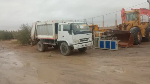 Jinbei Camion benne tassuse شاحنة قمامة 2017