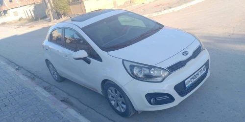 Kia Rio 5 portes 2015 Funny Facelift 