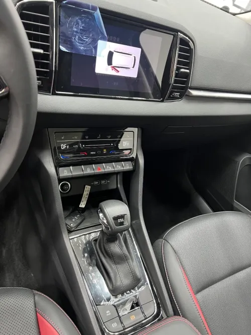 Skoda Karoq 2025 Luxury