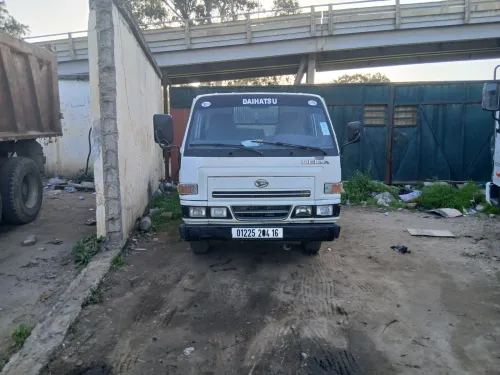 Toyota Delta 2004