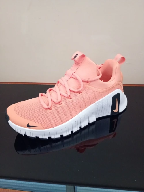 Basquette NIKE FREE