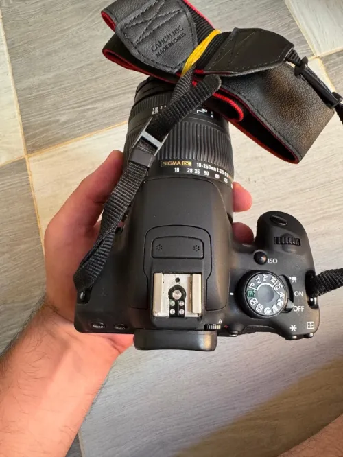 Canon eos 700d