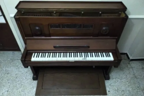Piano vintage 
