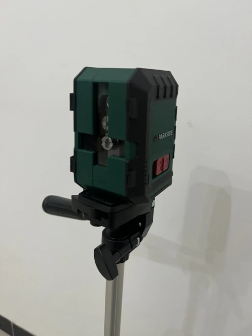Niveau laser avec trépied Parkside neuf