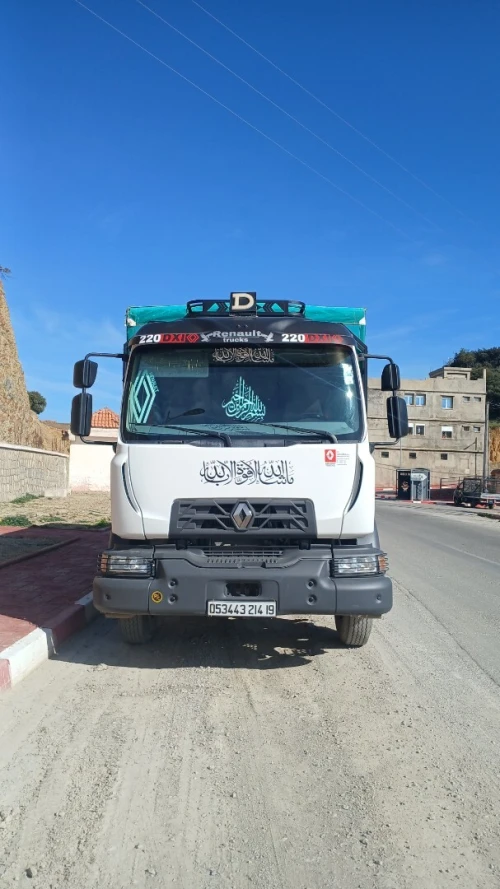 Renault Midlum 2014