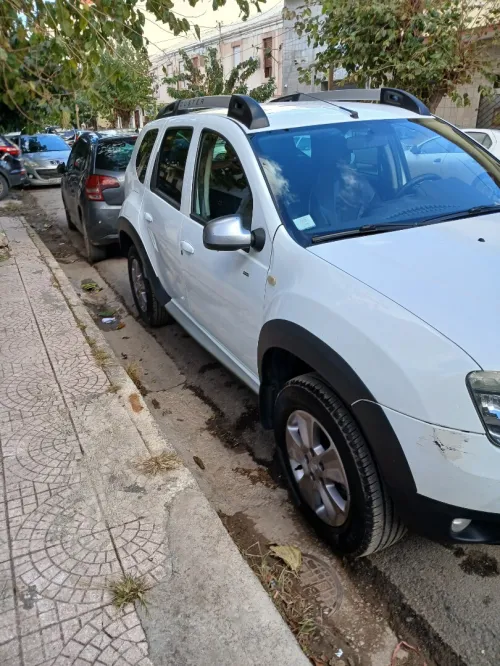 Dacia Duster 2015 Laureate