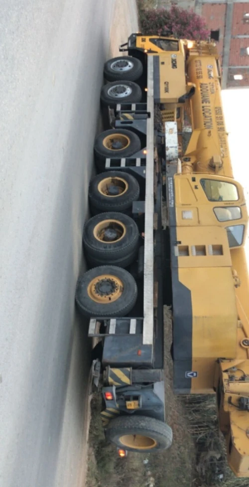 Location grue mobil 25 50 70 100 130 tonne