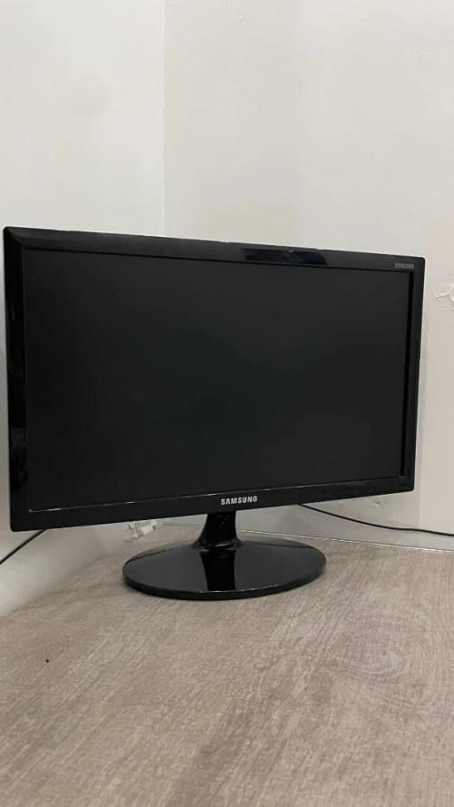 Samsung S19D300 60hz HD