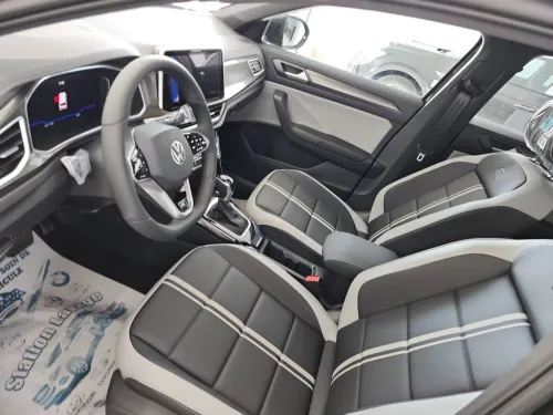Volkswagen T-Roc 2025 R-Line 