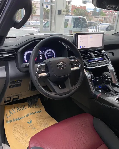 Toyota Land Cruiser  2025 VXR