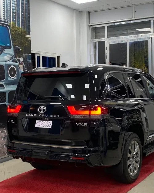 Toyota Land Cruiser  2025 VXR