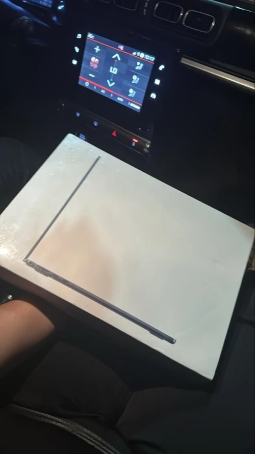 Mac Book Air M2 -2022 Mac Booc Air