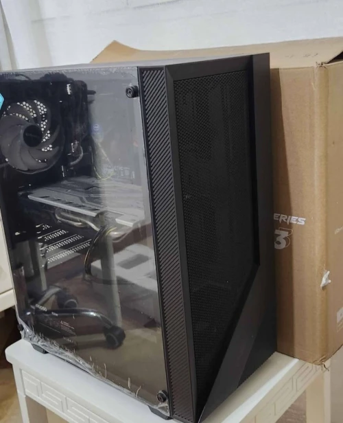 PC GAMER - i5-10400F / RX 580 (USED LIKE NEW) / 16GB RAM / 512GB SSD NVME