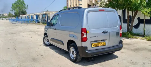 Fiat Doblo 2025 Tola