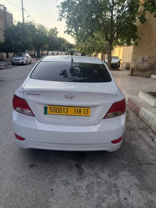 Hyundai Accent RB  4 portes 2018 Accent RB  4 portes