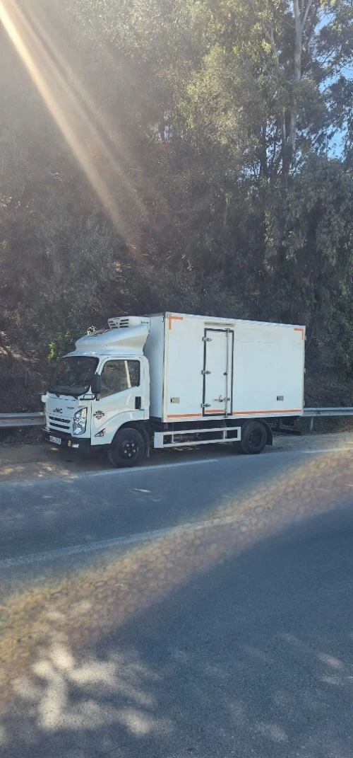 نقل البضائع على كل المسافات transport de marchandise tout distance