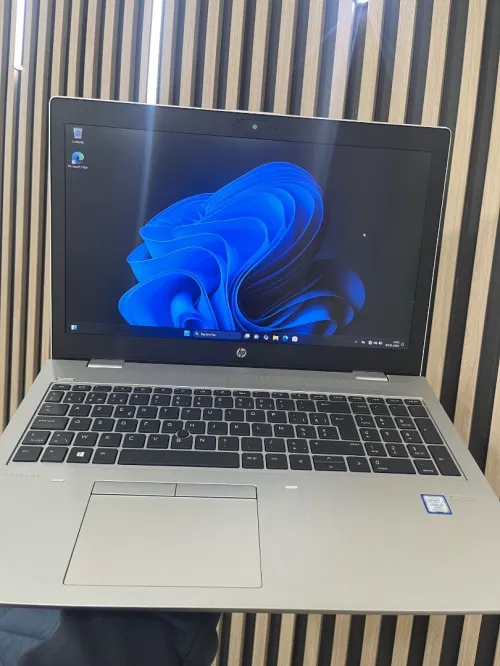 Hp ProBook 650 G4 i5-8eme Gen 8gb de/256ssd 15.6 FHD azerty