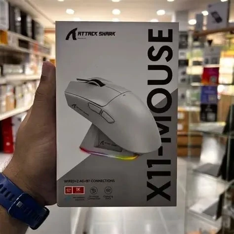 souris attack shark x11