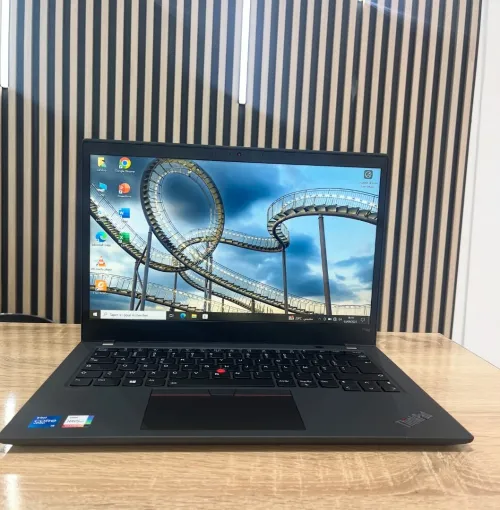Lenovo thinkpad T14s - i5-11eme Gen- 16/512 - 14 FHD - iris Xe 