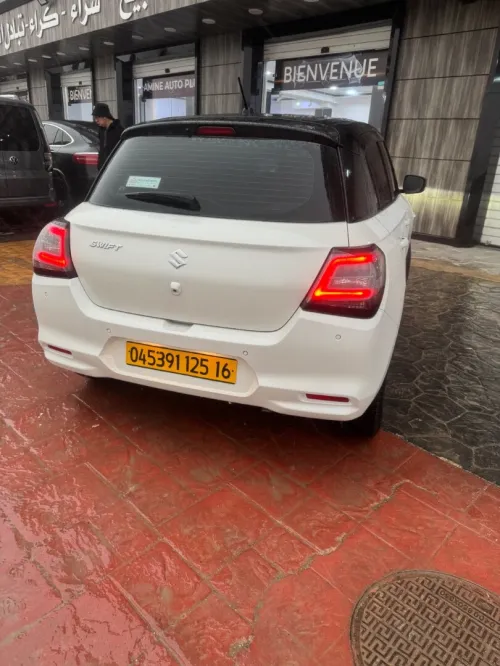 Suzuki Swift 2025 Motecarllo