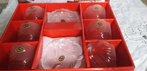 Vends service à café (27 pièces ) et service à thé 6 tasses et sous tasses  