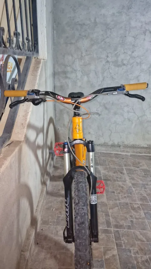 Vélo Ibis Mojo  Cadre carbone   bon état